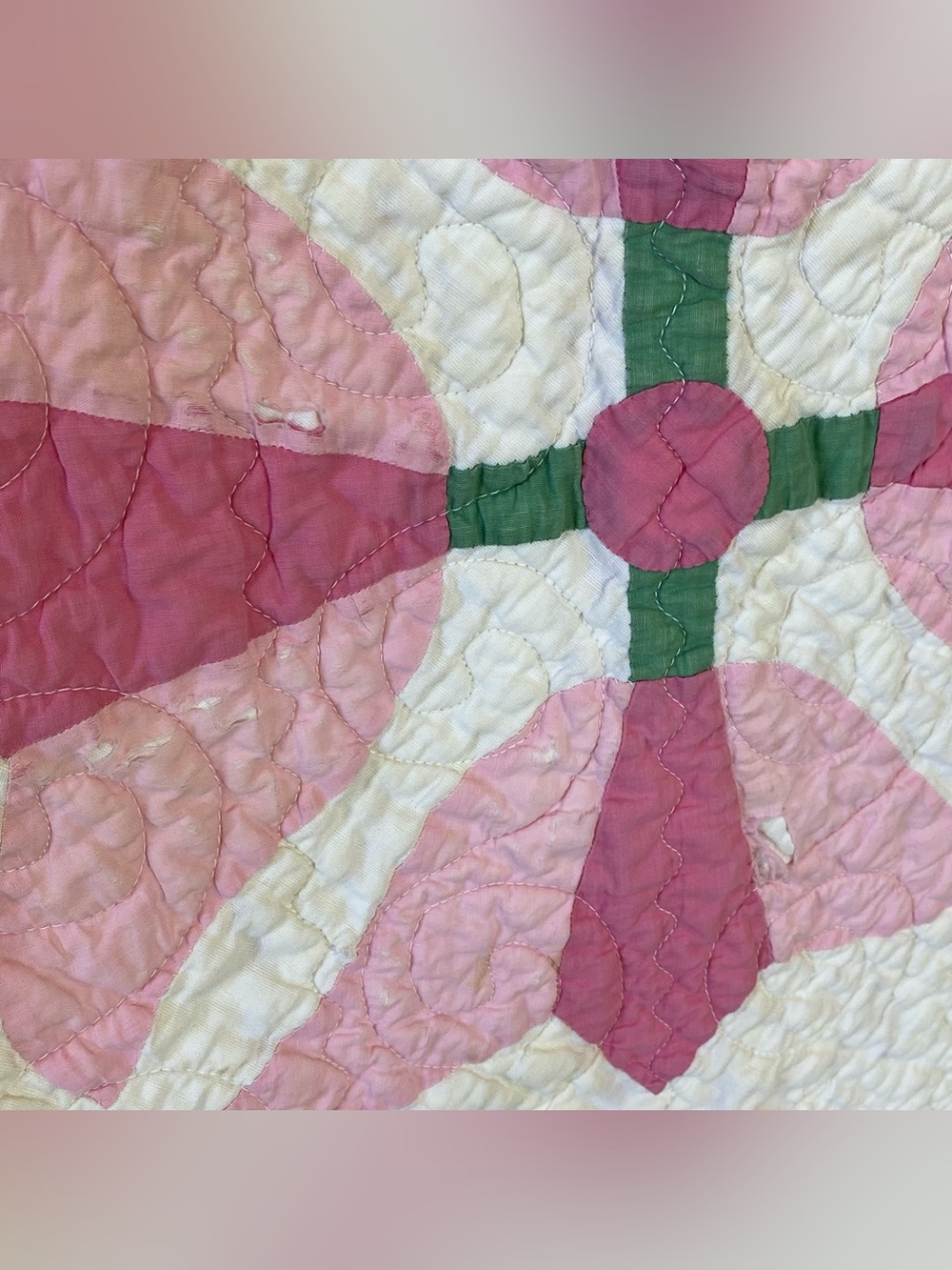 Vintage Appliqué Floral Cutter Quilt 78” x 82” - Picture 12 of 16